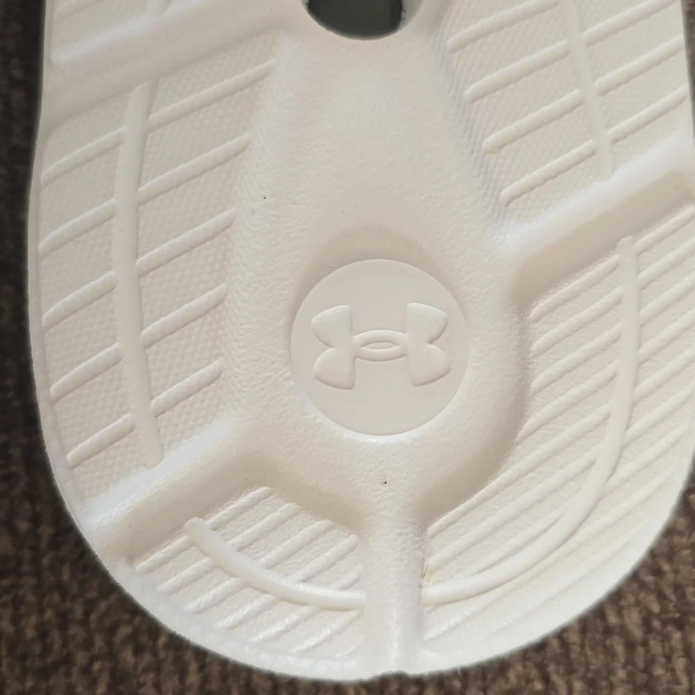 UNDER ARMOUR BRAND WOMEN'S FLORESCENT YELLOW FLIP-FLOPS SANDALS SIZE 6 - Picture 8 of 16